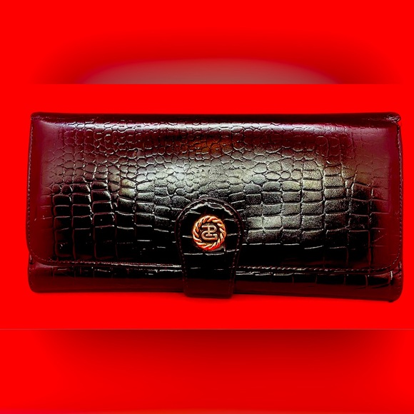 Gucci Handbags - VINTAGE PAOLO GUCCI TRIFOLD WALLET